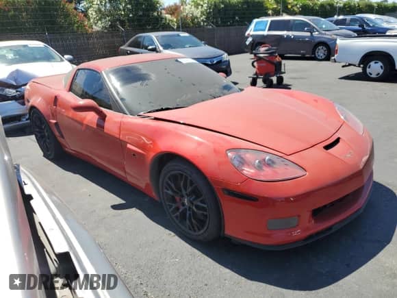 2007 Chevrolet Corvette Z06 с VIN 1G1YY26E575127469, выставлен на аукционе Copart как лот 62648745 с пробегом 19 670 миль миль и Списание • Salvage title. История ставок и продаж доступна на DreamBid. Изображение 4.