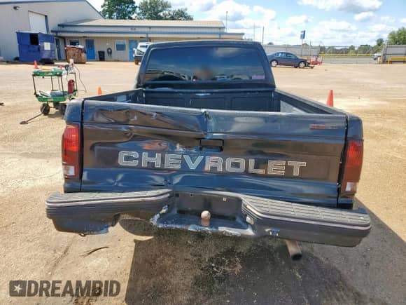 1992 Chevrolet S-10 with VIN 1GCCS14Z3N8186857, listed as a Copart auction lot 81868155 with 146,139 mi miles and Salvage title. Bid and sale history available at DreamBid. Image 6.