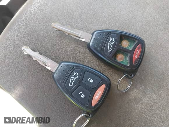 2005 Jeep Grand Cherokee with VIN 1J4GS58NX5C524522, listed as a IAAI auction lot 41775402 with 252,113 mi miles and . Bid and sale history available at DreamBid. Image 11.