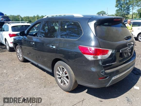 2015 Nissan Pathfinder S with VIN 5N1AR2MM2FC682711, listed as a IAAI auction lot 43208886 with 115,371 mi miles and . Bid and sale history available at DreamBid. Image 3.
