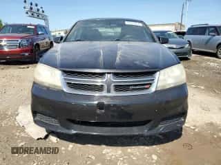 2014 Dodge Avenger SE z VIN 1C3CDZAB4EN145532, wystawiony jako Copart lot #63691984 z przebiegiem 181 901 mil mil oraz Czysty tytuł • Clean title. Historia ofert i sprzedaży dostępna na DreamBid. Obrazek 5.