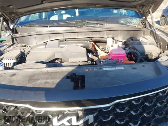 2023 Kia Sorento SX Prestige with VIN KNDRKDLG1P5154070, listed as a IAAI auction lot 41333118 with 15,706 mi miles and . Bid and sale history available at DreamBid. Image 10.