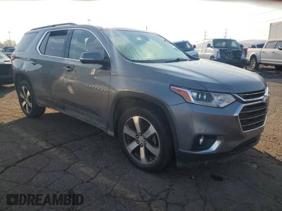2019 Chevrolet Traverse LT z VIN 1GNEVHKWXKJ296429, wystawiony jako Copart lot #80171885 z przebiegiem 105 077 mil mil oraz Czysty tytuł • Clean title. Historia ofert i sprzedaży dostępna na DreamBid. Obrazek 4.
