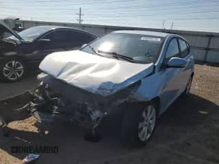 2013 Hyundai Accent SE с VIN KMHCU5AE5DU080589, выставлен на аукционе Copart как лот 80698575 с пробегом Не указан миль и Списание • Salvage title. История ставок и продаж доступна на DreamBid. Изображение 1.