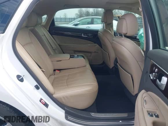 2012 Hyundai Equus Signature с VIN KMHGH4JH0CU053096, выставлен на аукционе IAAI как лот 41586042 с пробегом 143 094 миль миль и . История ставок и продаж доступна на DreamBid. Изображение 8.