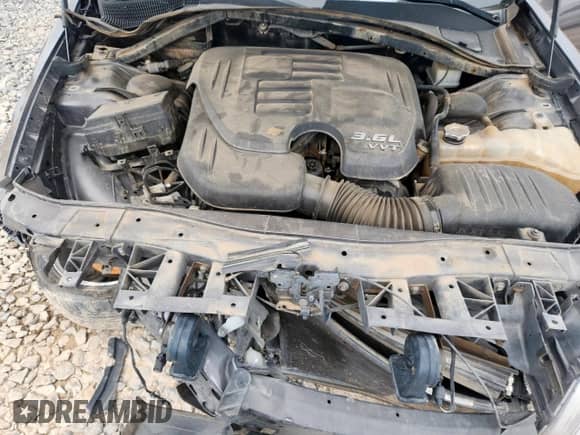 2019 Chrysler 300 Limited с VIN 2C3CCAEG1KH693468, выставлен на аукционе Copart как лот 62771135 с пробегом 179 416 миль миль и Списание • Salvage title. История ставок и продаж доступна на DreamBid. Изображение 11.