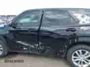 2022 Chevrolet TrailBlazer LS z VIN KL79MMS20NB103915, wystawiony jako IAAI lot #42041476 z przebiegiem 42 706 mil mil oraz . Historia ofert i sprzedaży dostępna na DreamBid. Obrazek 14.