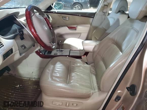 2006 Hyundai Azera SE z VIN KMHFC46F86A128070, wystawiony jako Copart lot #88057915 z przebiegiem Nie podano mil oraz Szkoda całkowita • Salvage title. Historia ofert i sprzedaży dostępna na DreamBid. Obrazek 7.