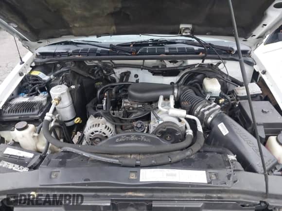 2000 Chevrolet Blazer LS с VIN 1GNCT18W6YK294336, выставлен на аукционе IAAI как лот 41337457 с пробегом 239 294 миль миль и . История ставок и продаж доступна на DreamBid. Изображение 10.