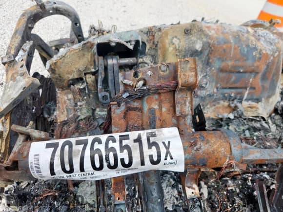 2017 Ford F-250 Lariat z VIN 1FT7W2B62HEF12237, wystawiony jako Copart lot #70766515 z przebiegiem Nie podano mil oraz Nie do naprawy • Non repairable. Historia ofert i sprzedaży dostępna na DreamBid. Obrazek 9.