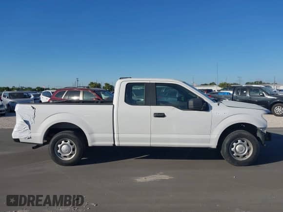2017 Ford F-150 XL with VIN 1FTEX1C80HFB77388, listed as a IAAI auction lot 43220344 with Not provided miles and . Bid and sale history available at DreamBid. Image 14.