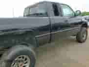 2001 Dodge 2500 z VIN 3B7KF23681G763223, wystawiony jako Copart lot #58400115 z przebiegiem 212 028 mil mil oraz Szkoda całkowita • Salvage title. Historia ofert i sprzedaży dostępna na DreamBid. Obrazek 13.