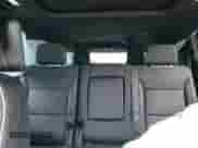 2021 Chevrolet Suburban Premier z VIN 1GNSKFKD3MR182176, wystawiony jako Copart lot #72101015 z przebiegiem 65 642 mil mil oraz Szkoda całkowita • Salvage title. Historia ofert i sprzedaży dostępna na DreamBid. Obrazek 10.