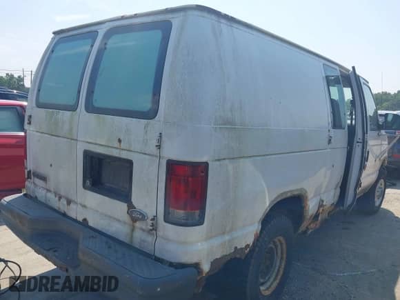 2006 Ford Econoline Cargo with VIN 1FTNE24L26DA37169, listed as a IAAI auction lot 42905592 with Not provided miles and . Bid and sale history available at DreamBid. Image 4.