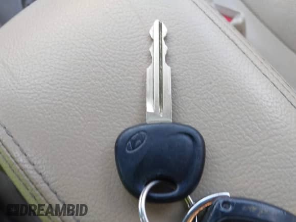 2009 Hyundai Tucson с VIN KM8JN12BX9U128063, выставлен на аукционе IAAI как лот 42531206 с пробегом 180 449 миль миль и . История ставок и продаж доступна на DreamBid. Изображение 11.