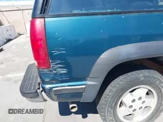 1994 Chevrolet Blazer с VIN 1GNEK18K9RJ341925, выставлен на аукционе IAAI как лот 42763358 с пробегом 173 793 миль миль и . История ставок и продаж доступна на DreamBid. Изображение 6.