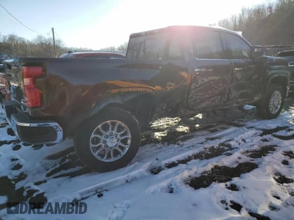 2024 Chevrolet Silverado 3500HD LTZ z VIN 1GC4YUEYXRF318878, wystawiony jako Copart lot #42762255 z przebiegiem 3 837 mil mil oraz Szkoda całkowita • Salvage title. Historia ofert i sprzedaży dostępna na DreamBid. Obrazek 3.