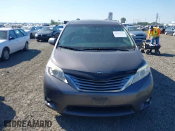 2016 Toyota Sienna XLE with VIN 5TDYK3DC8GS701587, listed as a IAAI auction lot 42444516 with 215,684 mi miles and . Bid and sale history available at DreamBid. Image 12.