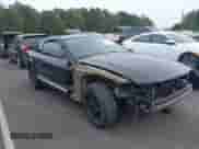 2005 Ford Mustang Deluxe z VIN 1ZVFT80N455187729, wystawiony jako IAAI lot #43413844 z przebiegiem 87 127 mil mil oraz . Historia ofert i sprzedaży dostępna na DreamBid. Obrazek 1.