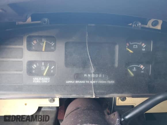 1995 Chevrolet Caprice с VIN 1G1BL52W6SR124943, выставлен на аукционе Copart как лот 75550744 с пробегом Не указан миль и Списание • Salvage title. История ставок и продаж доступна на DreamBid. Изображение 9.