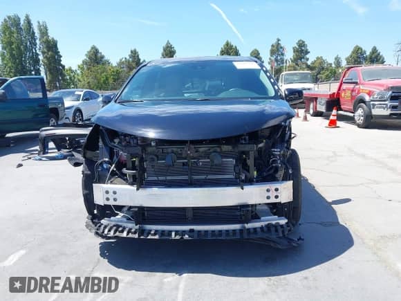 2025 Toyota Sienna LE с VIN 5TDKRKEC6SS233202, выставлен на аукционе IAAI как лот 42486796 с пробегом 5 143 миль миль и . История ставок и продаж доступна на DreamBid. Изображение 13.