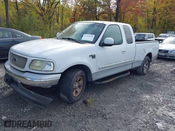 2002 Ford F-150 XL с VIN 1FTRX17W12NB93994, выставлен на аукционе IAAI как лот 43434518 с пробегом 210 945 миль миль и . История ставок и продаж доступна на DreamBid. Изображение 2.