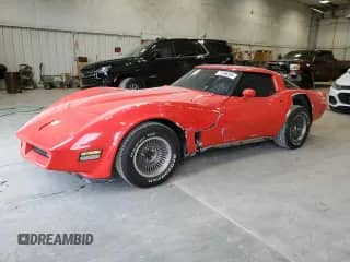 1982 Chevrolet Corvette с VIN 1G1AY0782C5117006, выставлен на аукционе Copart как лот 77396384 с пробегом 96 508 миль миль и Чистый • Clean title. История ставок и продаж доступна на DreamBid. Изображение 1.