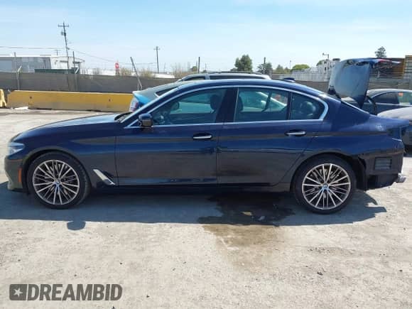 2017 BMW 5 Series 540i с VIN WBAJE5C30HG915083, выставлен на аукционе IAAI как лот 43151716 с пробегом 28 906 миль миль и . История ставок и продаж доступна на DreamBid. Изображение 15.