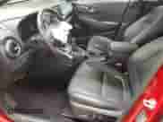 2020 Hyundai Kona Limited z VIN KM8K3CA54LU544392, wystawiony jako Copart lot #67713635 z przebiegiem Nie podano mil oraz Szkoda całkowita • Salvage title. Historia ofert i sprzedaży dostępna na DreamBid. Obrazek 7.