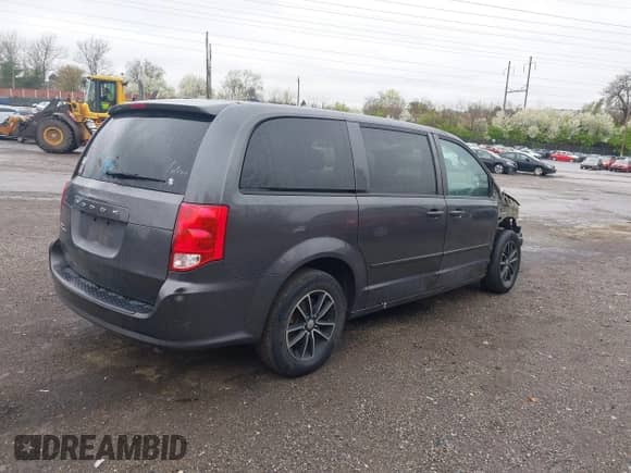 2014 Dodge Grand Caravan SXT z VIN 2C4RDGCG8ER379341, wystawiony jako IAAI lot #41973579 z przebiegiem 139 696 mil mil oraz . Historia ofert i sprzedaży dostępna na DreamBid. Obrazek 4.