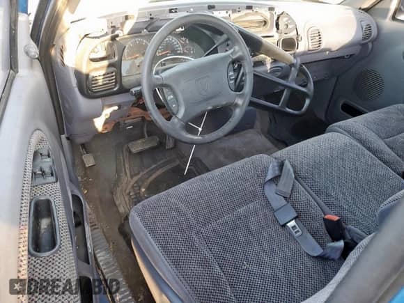 1999 Dodge 1500 с VIN 3B7HC13Y3XG181523, выставлен на аукционе Copart как лот 85099255 с пробегом Не указан миль и Чистый • Clean title. История ставок и продаж доступна на DreamBid. Изображение 8.