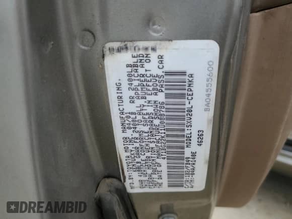 2001 Toyota Camry CE z VIN 4T1BG22K11U088786, wystawiony jako Copart lot #84234515 z przebiegiem Nie podano mil oraz Szkoda całkowita • Salvage title. Historia ofert i sprzedaży dostępna na DreamBid. Obrazek 12.