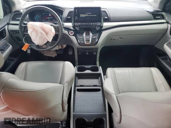 2023 Honda Odyssey Touring z VIN 5FNRL6H87PB015263, wystawiony jako Copart lot #86329635 z przebiegiem 58 942 mil mil oraz Szkoda całkowita • Salvage title. Historia ofert i sprzedaży dostępna na DreamBid. Obrazek 8.