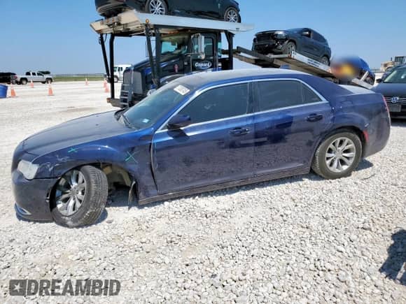 2016 Chrysler 300 Anniversary Edition с VIN 2C3CCAAG7GH268575, выставлен на аукционе Copart как лот 71306745 с пробегом 55 846 миль миль и Списание • Salvage title. История ставок и продаж доступна на DreamBid. Изображение 1.