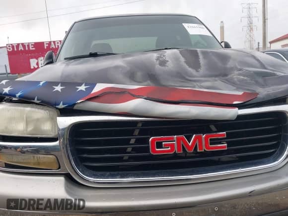 2002 GMC Sierra 1500 SLE z VIN 2GTEK19T921307032, wystawiony jako IAAI lot #42661900 z przebiegiem 258 769 mil mil oraz . Historia ofert i sprzedaży dostępna na DreamBid. Obrazek 12.