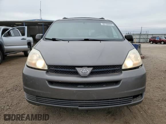 2005 Toyota Sienna CE with VIN 5TDZA23C65S383680, listed as a Copart auction lot 86166655 with 205,868 mi miles and Salvage title. Bid and sale history available at DreamBid. Image 5.