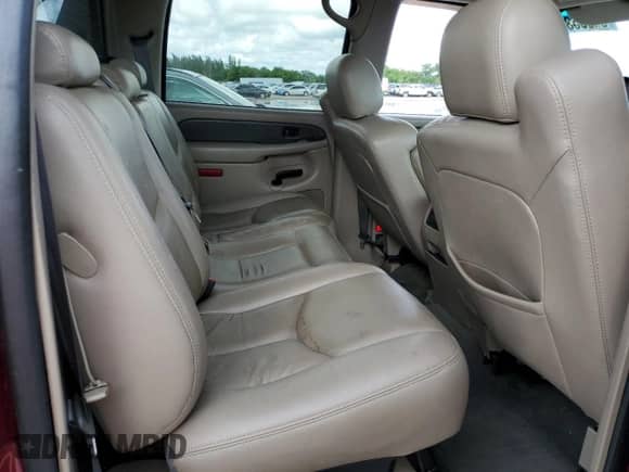 2004 Chevrolet Avalanche Z71 z VIN 3GNEK12T94G138321, wystawiony jako Copart lot #84065345 z przebiegiem 200 551 mil mil oraz Szkoda całkowita • Salvage title. Historia ofert i sprzedaży dostępna na DreamBid. Obrazek 10.