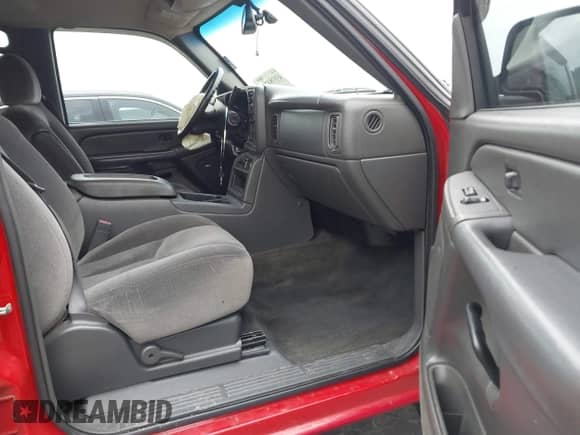 2005 GMC Sierra 1500 SLE с VIN 2GTEK13T251266515, выставлен на аукционе IAAI как лот 43338430 с пробегом 228 454 миль миль и . История ставок и продаж доступна на DreamBid. Изображение 5.