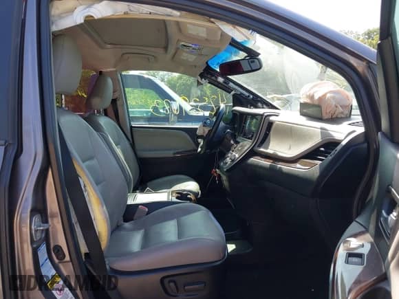 2015 Toyota Sienna Limited with VIN 5TDDK3DC4FS097503, listed as a IAAI auction lot 42539623 with 139,440 mi miles and . Bid and sale history available at DreamBid. Image 5.