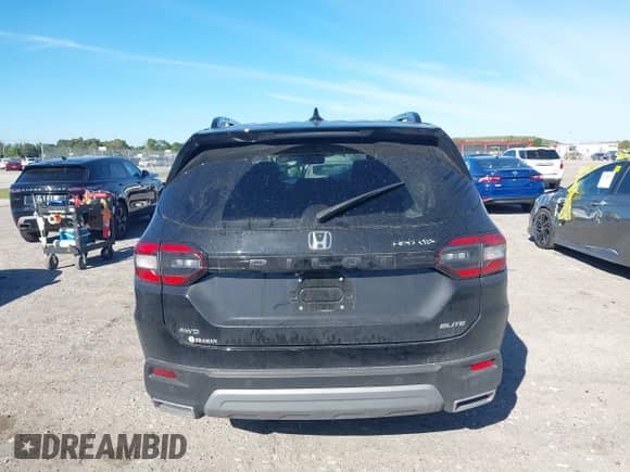 2023 Honda Pilot Elite с VIN 5FNYG1H87PB045057, выставлен на аукционе IAAI как лот 41748553 с пробегом 44 329 миль миль и . История ставок и продаж доступна на DreamBid. Изображение 17.