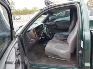 1999 Dodge Dakota z VIN 1B7GG26Y0XS261615, wystawiony jako IAAI lot #43436216 z przebiegiem 126 384 mil mil oraz . Historia ofert i sprzedaży dostępna na DreamBid. Obrazek 5.