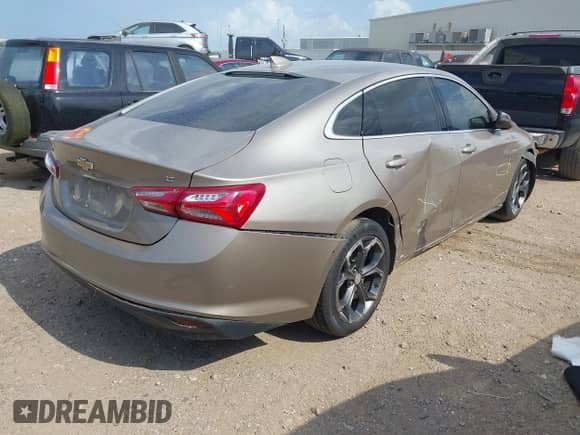 2022 Chevrolet Malibu LT z VIN 1G1ZD5ST7NF198444, wystawiony jako IAAI lot #42888930 z przebiegiem Nie podano mil oraz . Historia ofert i sprzedaży dostępna na DreamBid. Obrazek 4.