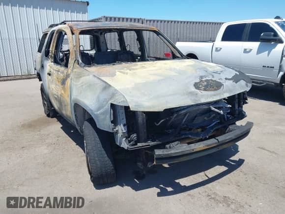 2011 Chevrolet Tahoe LT с VIN 1GNSCBE06BR394713, выставлен на аукционе IAAI как лот 42872699 с пробегом Не указан миль и . История ставок и продаж доступна на DreamBid. Изображение 6.