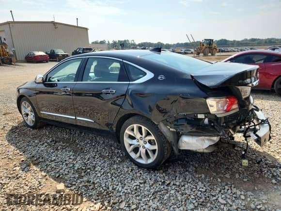 2017 Chevrolet Impala Premier with VIN 2G1145S3XH9126213, listed as a Copart auction lot 81288275 with 137,070 mi miles and Salvage title. Bid and sale history available at DreamBid. Image 2.
