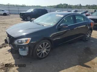 2017 Volvo S60 Inscription с VIN LYV402HK1HB138499, выставлен на аукционе Copart как лот 65982745 с пробегом 67 504 миль миль и Списание • Salvage title. История ставок и продаж доступна на DreamBid. Изображение 1.