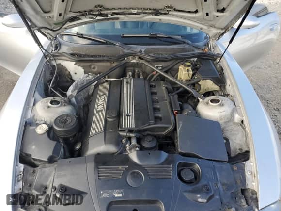 2005 BMW Z4 3.0i с VIN 4USBT53565LU10533, выставлен на аукционе Copart как лот 58131945 с пробегом 129 788 миль миль и Чистый • Clean title. История ставок и продаж доступна на DreamBid. Изображение 11.