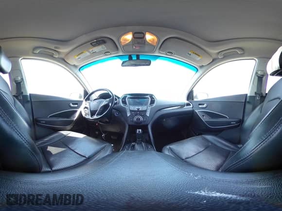 2014 Hyundai Santa Fe z VIN 5XYZWDLA8EG140946, wystawiony jako IAAI lot #42241809 z przebiegiem 137 584 mil mil oraz . Historia ofert i sprzedaży dostępna na DreamBid. Obrazek 20.