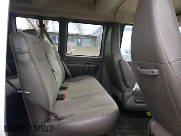 2018 Chevrolet Express Passenger LT с VIN 1GAZGPFG0J1280071, выставлен на аукционе Copart как лот 44277365 с пробегом 141 364 миль миль и Списание • Salvage title. История ставок и продаж доступна на DreamBid. Изображение 12.