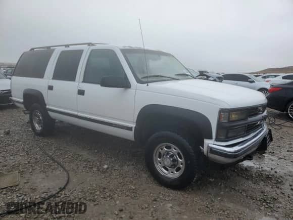 1998 Chevrolet Suburban с VIN 1GNGK26J4WJ325958, выставлен на аукционе Copart как лот 43348505 с пробегом 154 638 миль миль и Списание • Salvage title. История ставок и продаж доступна на DreamBid. Изображение 4.