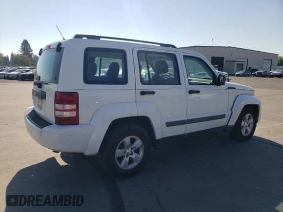 2011 Jeep Liberty Sport с VIN 1J4PN2GK7BW586550, выставлен на аукционе Copart как лот 82138005 с пробегом 153 670 миль миль и Списание • Salvage title. История ставок и продаж доступна на DreamBid. Изображение 3.